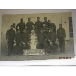 Cpa photo groupe d'une quinzaine de soldats et une infirmi�re 8�me regiment d'artillerie a pied 10�me ...