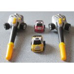 Deux mini voitures de course (1 rouge + 1 jaune) commandes par des tlcommandes stylo - bille avec ...