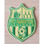 Ecusson brod� fc nantes 1943 ancien mod�le avec les 8 etoiles, la balle, la toile d'hermine et le navire ...