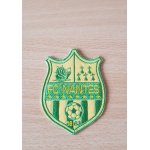 Ecusson brod fc nantes 1943 ancien modle avec les 8 etoiles, la balle, la toile d'hermine et le navire ...