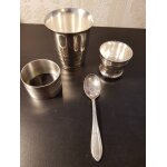 Ensemble timbale de baptme en mtal blanc.