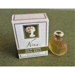 Neuve et ferm�e dans sa bo�te d'origine, miniature nina ricci, nina . eau de toilette. 6ml.