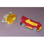 Figurine kinder 2012 voitures de course voiture rouge et jaune / propulseur jaune tr 037 Figurine kinder 2012 voitures de course voiture rouge et jaune / propulseur jaune tr 037