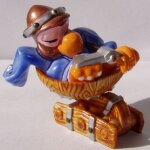 Figurine kinder monobloc 2001  chevaliers condors  dodo catapulte