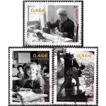 France 2002, beaux timbres yvert 3520 3522 et 3523, vie quotidienne,  enfant a la fontaine ,  sur les ...