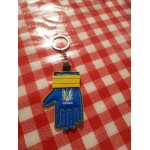 Gant de gardien en porte cls de l'equipe de football de l'ukraine. neuf.