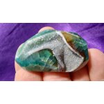 G�ode agate teint�e bleu vert. pendentif avec magnifique cristal. facettes en surface et dos plat. longueur ...