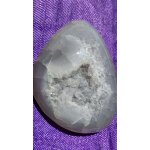 Gode agate lgrement teinte violet. pendentif. longueur 5. 2 cm largeur 4. 1 cm. veines de dragon, ...