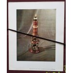 Gravure avec une photo d'un microscope du 18ème siècle en buis, ivoire, cuir et argent - publicité des ... Gravure avec une photo d'un microscope du 18ème siècle en buis, ivoire, cuir et argent - publicité des ...
