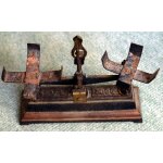 Jouet ancien, mini balance  roberval