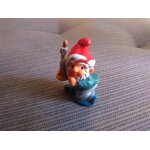 Kinder les tous nouveaux nains de jardin - nain tenant une chandelle