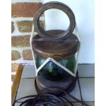 Lampe marine a boule de flotteur en verre ambré vert , , bois de chêne , bouts , laiton - dim 30 cm de ... Lampe marine a boule de flotteur en verre ambré vert , , bois de chêne , bouts , laiton - dim 30 cm de ...