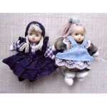 Lot de 2 petites poup�es de chiffon (12cm), t�te en porcelaine