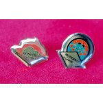 Lot 2 pins, pin's socit, marque, grande distribution:monoprix gourmet. caviar russe, saumon
