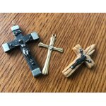 Lot 3 anciennes petites croix christ pendentif