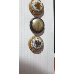 Lot de 3 capsules du champagne roederer 1 ouvelle et 2 anciennes !