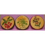 Lot de 3: dessous de plat motif floral - bois verni - diam 10, 5 cm