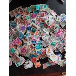 Lot d'environ 600 timbres d'espagne en pochette