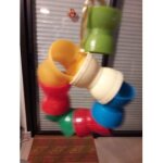 Lot de 7 coquetiers color�s vintage en plastique des ann�es 50 ou 60