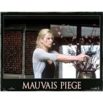 Mauvais pige (trapped) :jeu de 8 photos d'exploitation cinmatographique - format 21x27, 5 cm - de luis ...