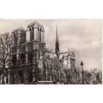 Paris et ses merveilles, la cathédrale notre dame vue de la rive gauche Paris et ses merveilles, la cathédrale notre dame vue de la rive gauche