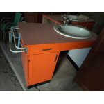 Meuble de toilette orange pour vasque