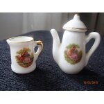 Miniatures cafetiere & pot a lait Miniatures cafetiere & pot a lait