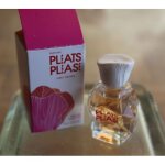 Miniature issey miyake ; pleats please ; neuve et ferm�e dans sa bo�te d'origine . contenance :7, 5ml ...