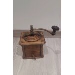 Moulin a caf� ancien