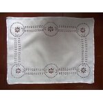 Napperon ancien centre de table ou dessus de buffet entirement brod main excut par des main experte ...