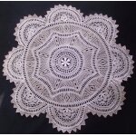 Napperon ou application en lin ecru et blanc broderie aux fuseaux Napperon ou application en lin ecru et blanc broderie aux fuseaux