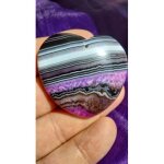 Pendentif agate coeur violet, blanc noir. longueur 4. 7 cm. magnifique cristal, une des plus belles pierres ...