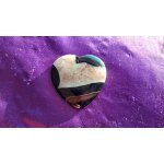 Pendentif coeur en agate. marron et blanc. 4 cm. magnifique pierre aux couleurs originales avec transparence ...