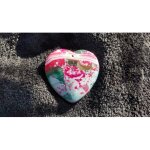 Pendentif coeur en agate. rose, vert et blanc. 4. 3 cm. magnifique pierre aux couleurs originales. parfaite ...