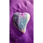 Pendentif coeur en agate. violet avec veines de dragon. 5. 5 cm. superbe pierre a la belle transparence ...