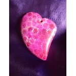 Pendentif coeur en corail fossile rose - 4. 8 cm. magnifiques couleurs. lot 2449