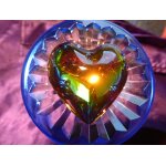 Pendentif coeur en cristal strass aux reflets bleu, vert, violet, rose - 4. 5 cm. dos argenté. lot 2469 ... Pendentif coeur en cristal strass aux reflets bleu, vert, violet, rose - 4. 5 cm. dos argenté. lot 2469 ...