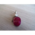 Pendentif en rubis reconstitu du brsil