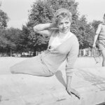 Photo argentique papier baryt noir et blanc ilford 310g 1910 50x50cm pinup tirage rcent d'aprs ngatif ...