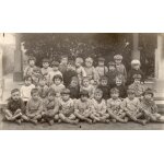 Photo - carte postale - enfants sous le préau - certainement région gard - Photo - carte postale - enfants sous le préau - certainement région gard -