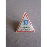 Pin's l'agenda c'est lecas!