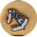Pin's beret bachi de marin ancre clé de sol musique de la flotte petit pin's ref 5310 Pin's beret bachi de marin ancre clé de sol musique de la flotte petit pin's ref 5310