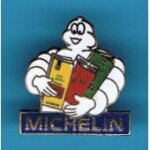 Pin's: bibendum cartes routieres michelin . (signé fraisse) - 2x2. 2 cm Pin's: bibendum cartes routieres michelin . (signé fraisse) - 2x2. 2 cm