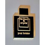 Pins parfum van cleef & arpels. pour homme. tr�s joli pin's or et noir. belle qualit�