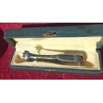 Pince a sucre griffe de lion en argent massif (poinson) dans son ecrin