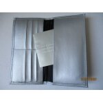 Porte cartes / ch�quier argent� avec petit carnet d'adresses.