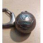 Porte - cl�s bixente lizarazu (d�dicace sur ballon) - coupe du monde 1998 / football (m�tal)