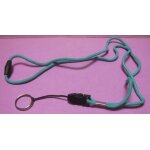 Porte - cl�s / dragonne / tour de cou bleu clair et noir avec anneau m�tal