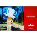 Publicit� ancienne (f�vrier 2002) pour le caf�   lavazza