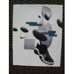Publicit ancienne (mars 1996) pour les chaussures air zoom flight  de  nike